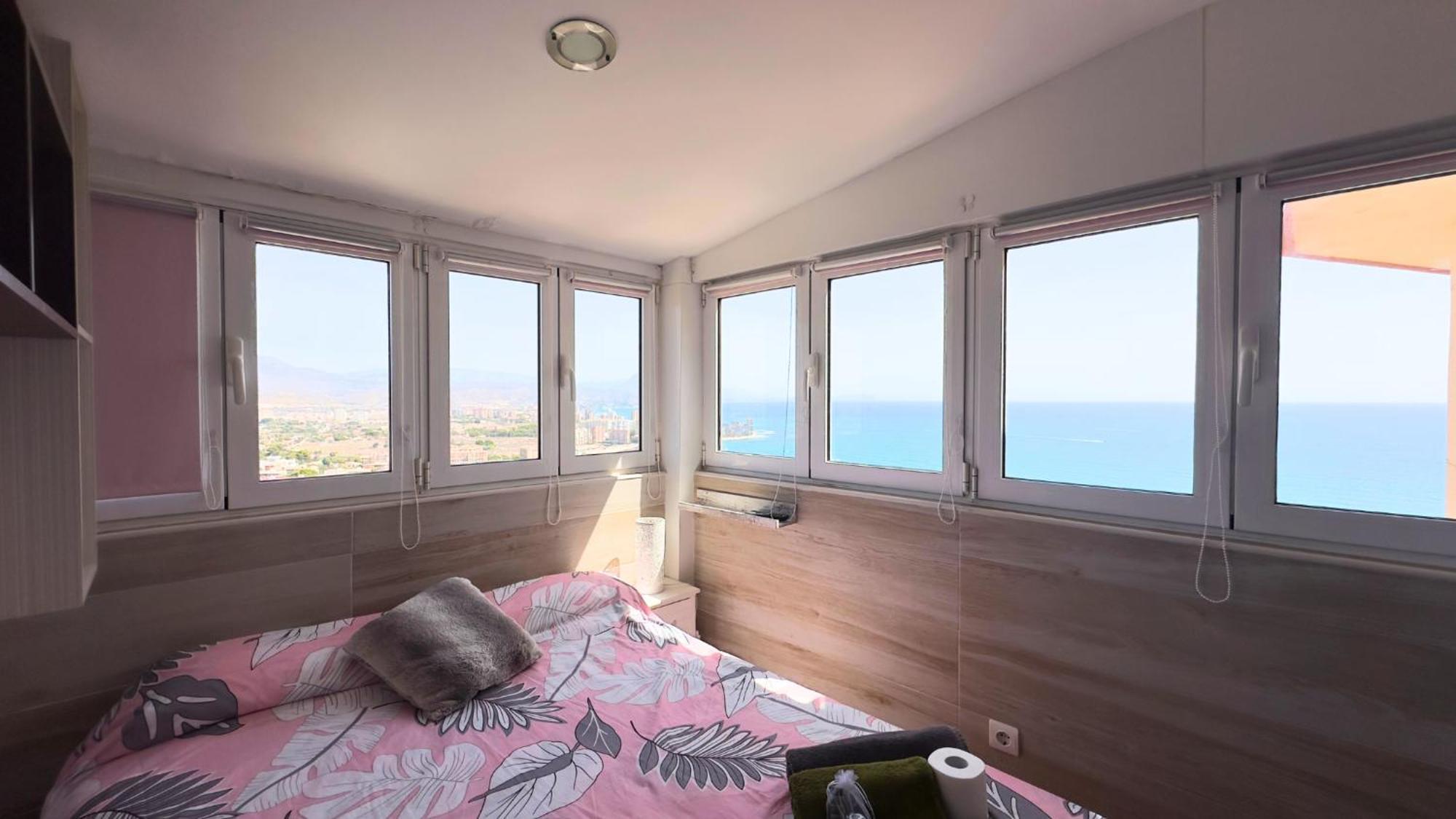 Apartmán Atico A 50M Del Mar. Parking Gratis. A/C El Campello Exteriér fotografie