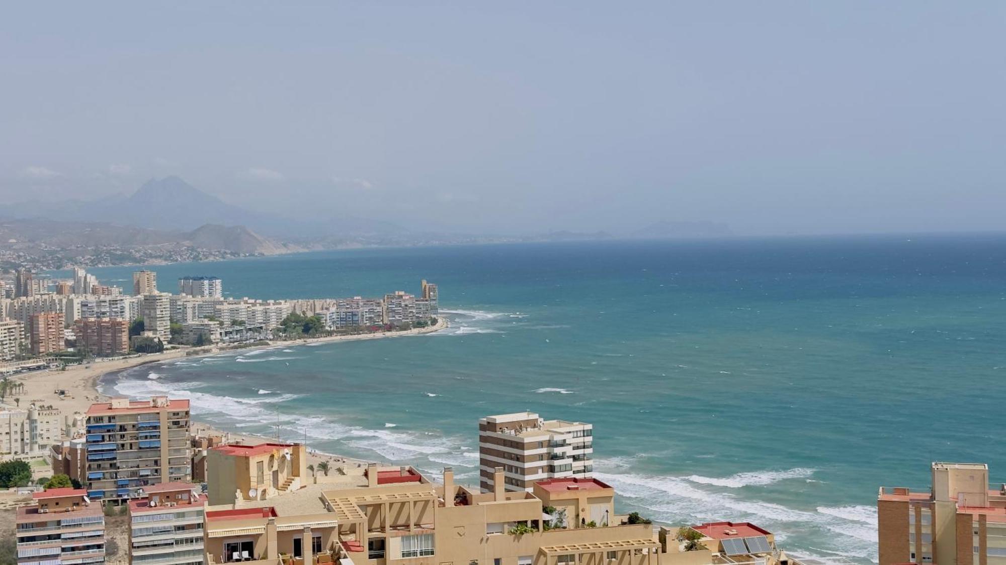 Apartmán Atico A 50M Del Mar. Parking Gratis. A/C El Campello Exteriér fotografie