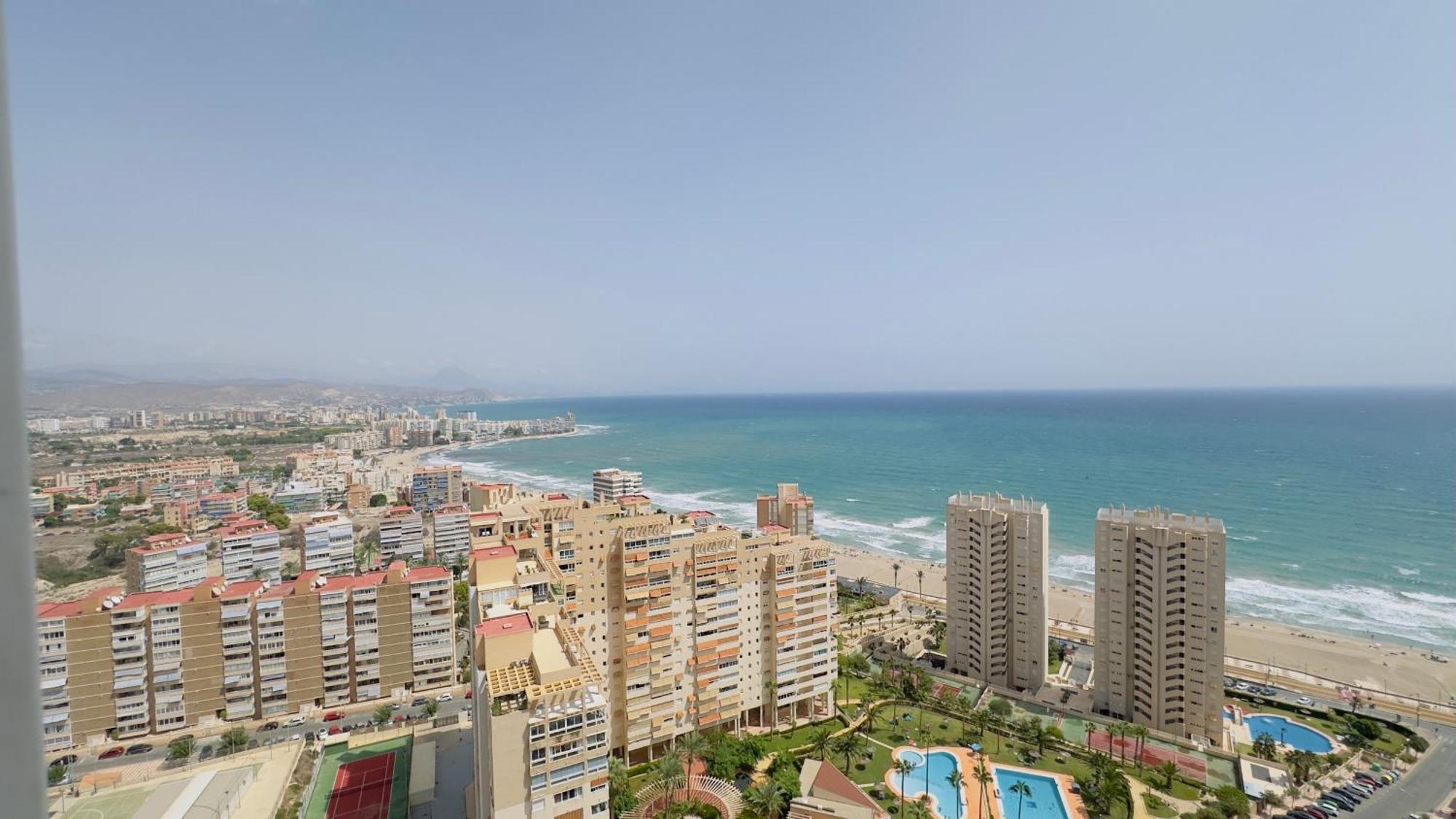 Apartmán Atico A 50M Del Mar. Parking Gratis. A/C El Campello Exteriér fotografie