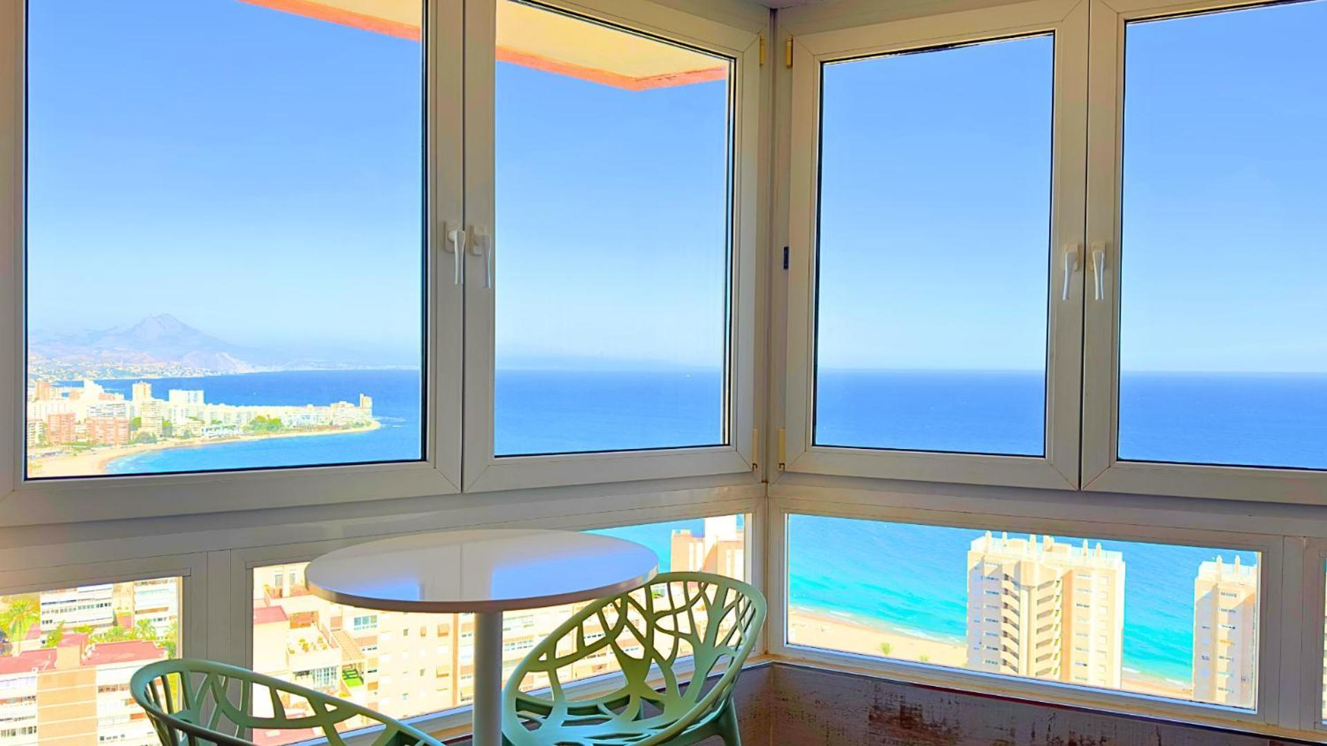 Apartmán Atico A 50M Del Mar. Parking Gratis. A/C El Campello Exteriér fotografie