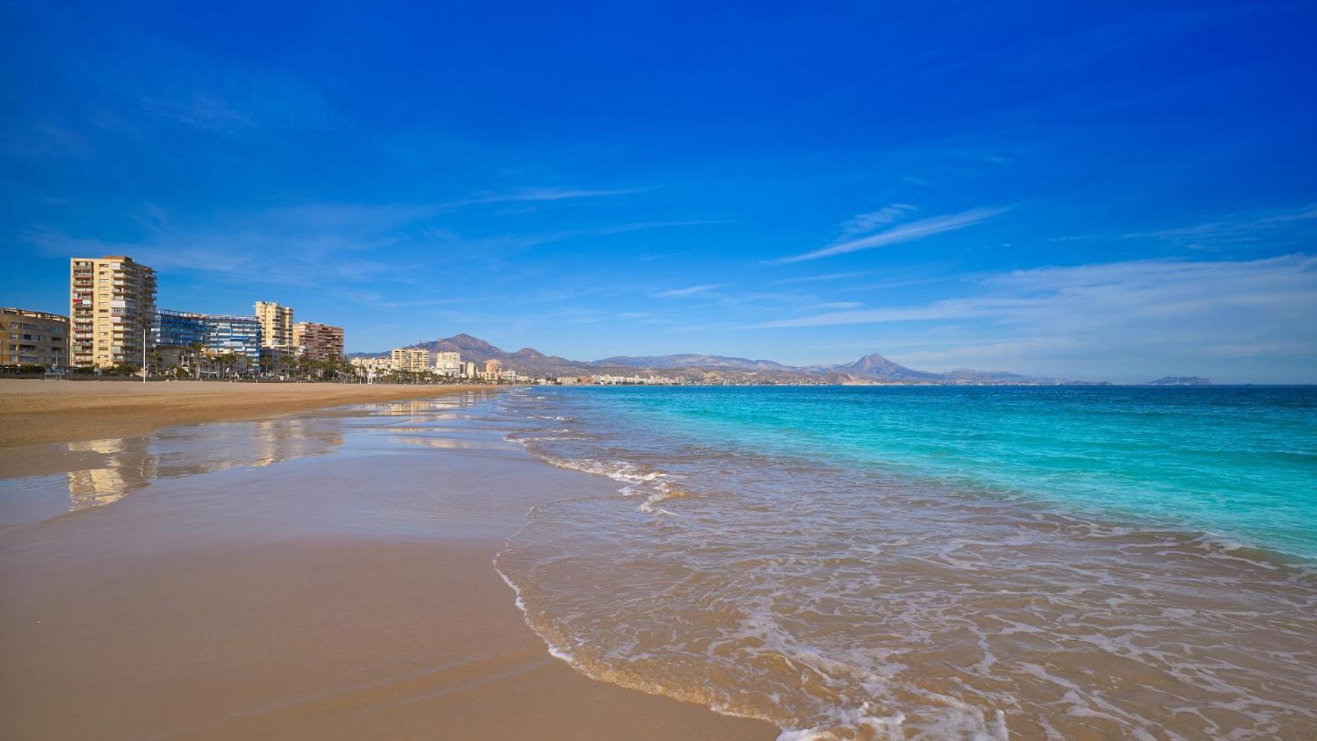 Apartmán Atico A 50M Del Mar. Parking Gratis. A/C El Campello Exteriér fotografie