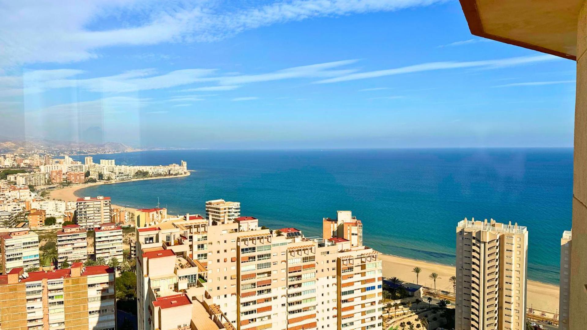 Apartmán Atico A 50M Del Mar. Parking Gratis. A/C El Campello Exteriér fotografie